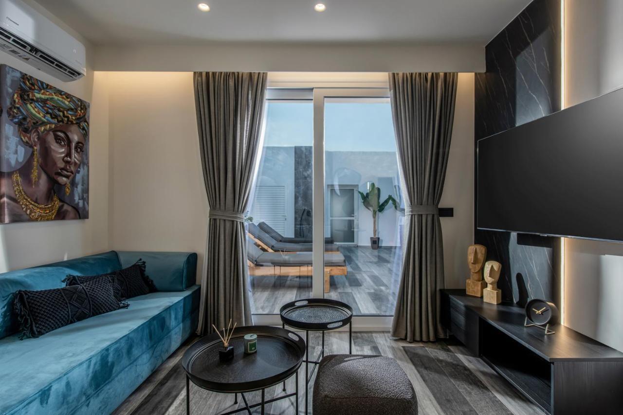 הרסוניסוס Maison Aqua Suite With Private Mini Pool Jacuzzi מראה חיצוני תמונה