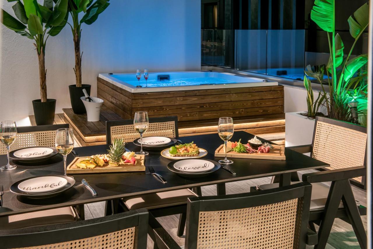 הרסוניסוס Maison Aqua Suite With Private Mini Pool Jacuzzi מראה חיצוני תמונה