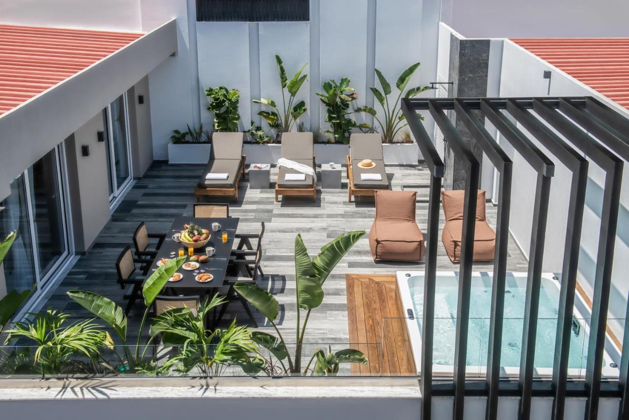 הרסוניסוס Maison Aqua Suite With Private Mini Pool Jacuzzi מראה חיצוני תמונה